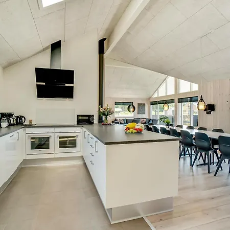 8 Bedroom Cozy In Norre Nebel