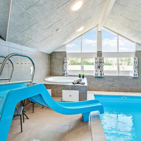 Lovely In With Sauna Feriehus