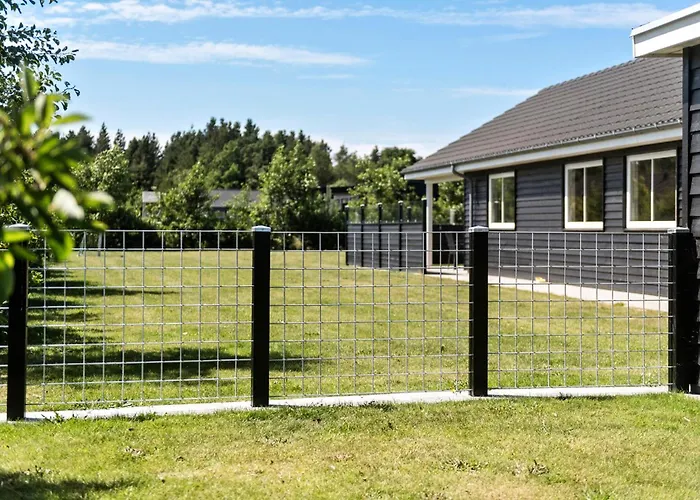 Vakantiehuis 8 Bedroom Cozy In *